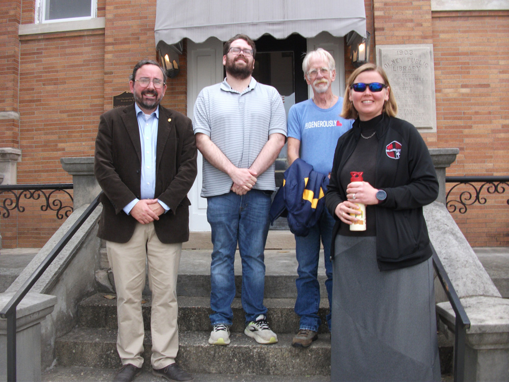 Carnegie Museum 2025 School Tour Volunteers